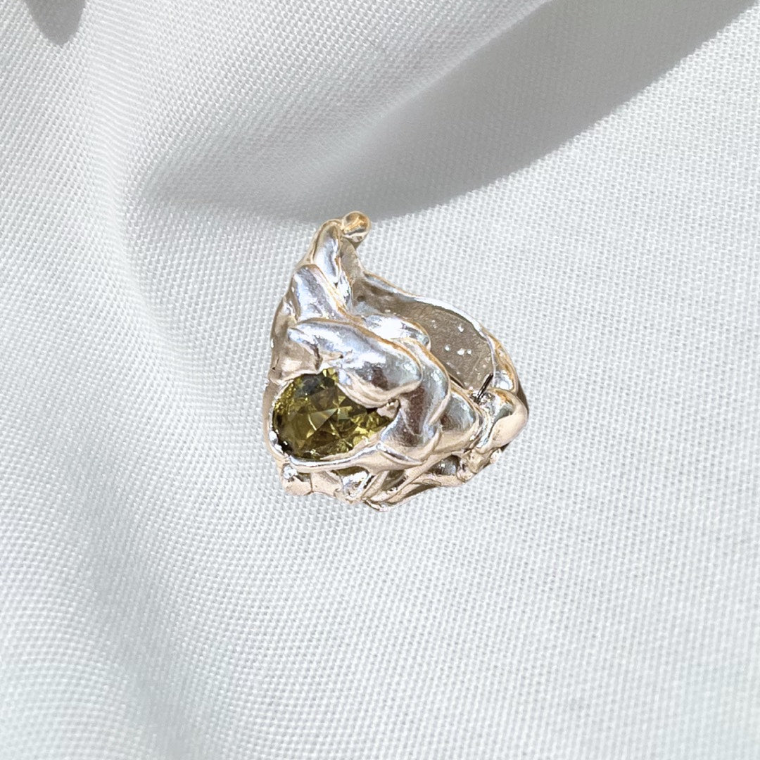 Alia Ring